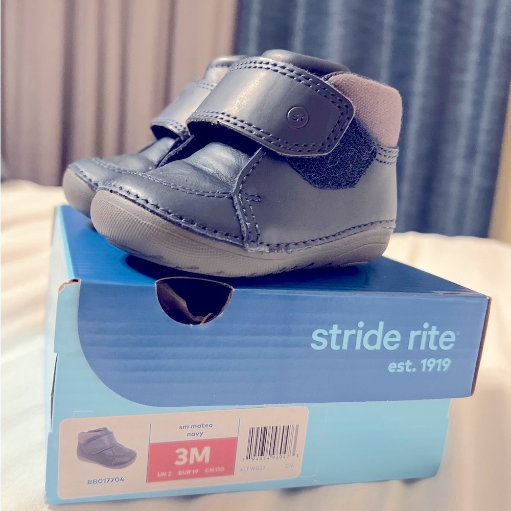 Stride Rite Navy Matteo Leather Baby Bootie - Size 3 Walkers